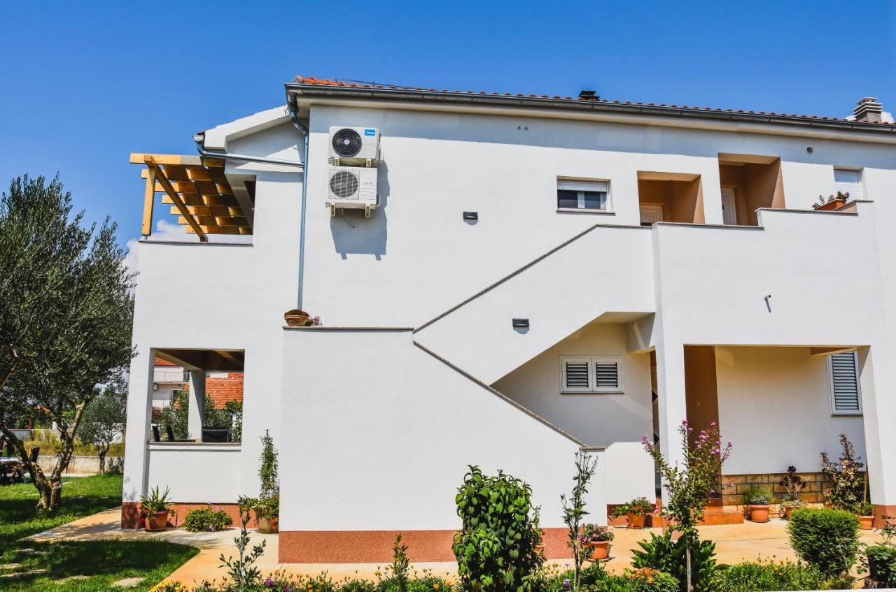 Apartma Mirela