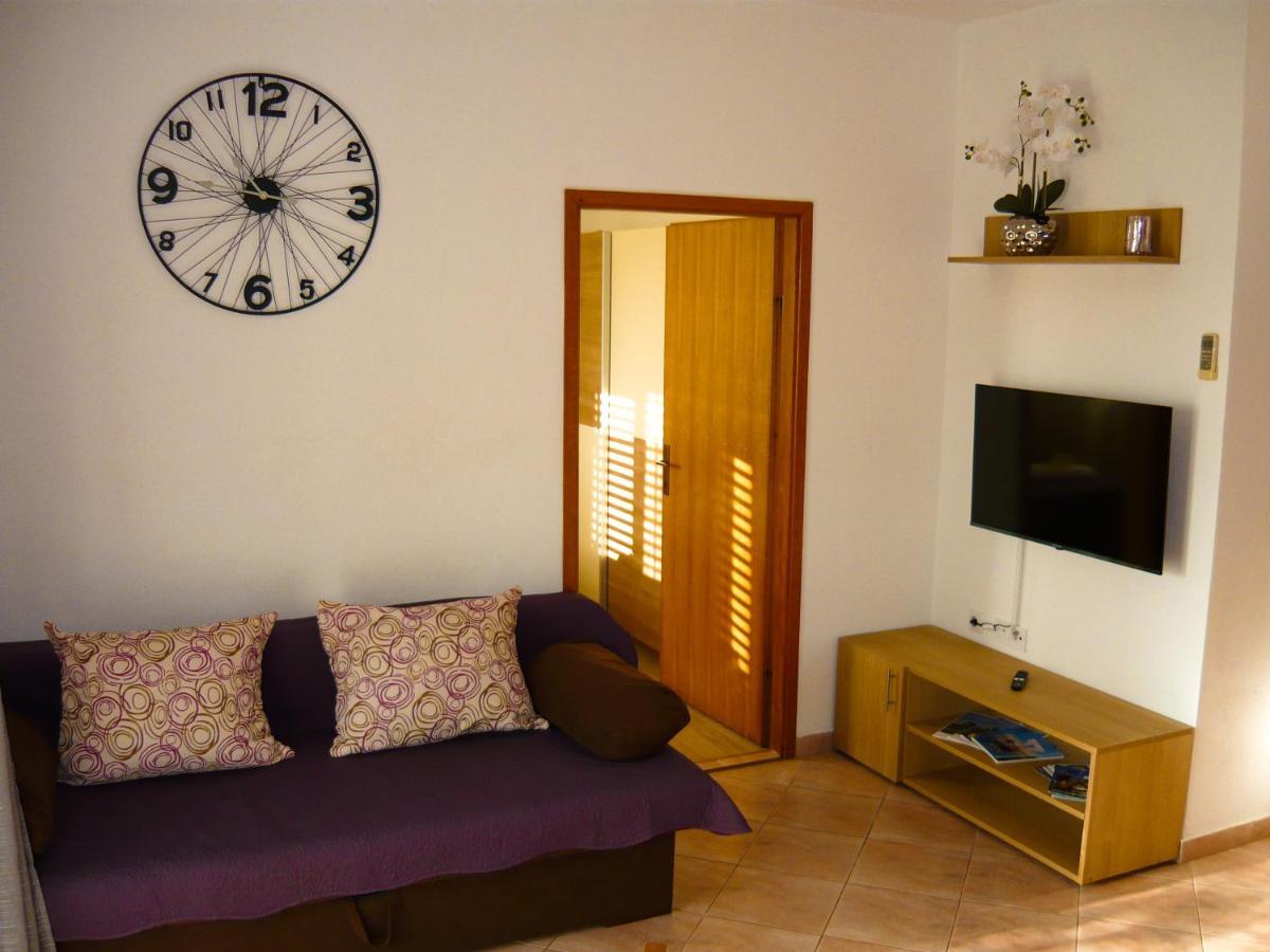 Mirela * Zaton (Zadar)
